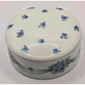 German Forget-me-Nots Blue and White Porcelain Trinket Box